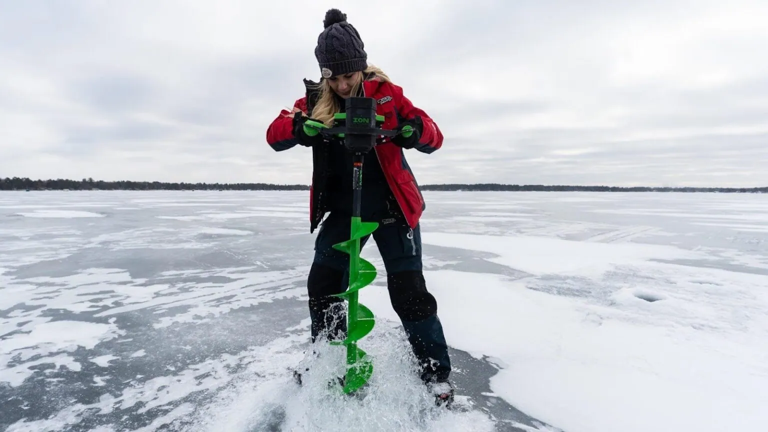 Why DSG Makes the BEST Ladies Ice Fishing Suits