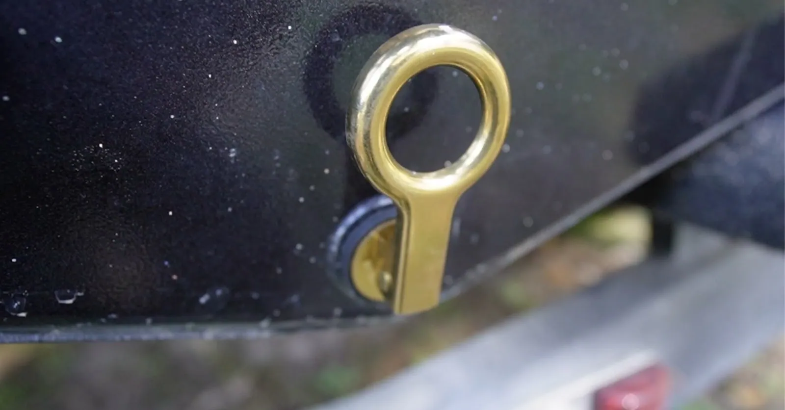 Backup Plug – 10 Best Boating Accessories for New Boaters & Anglers